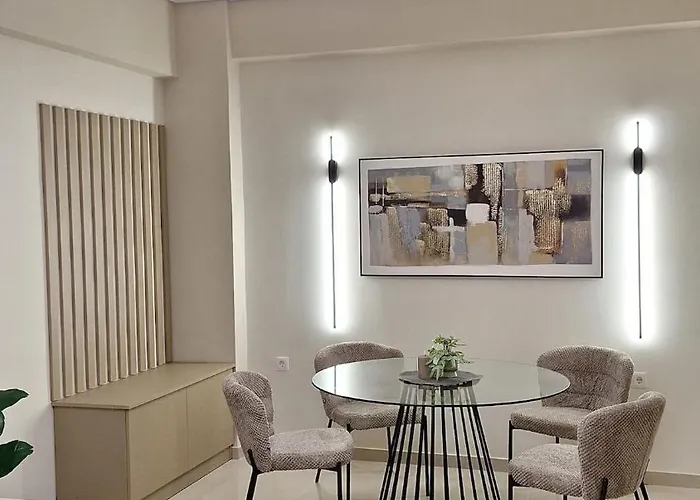 Avye, By Miorah Selections Apartment