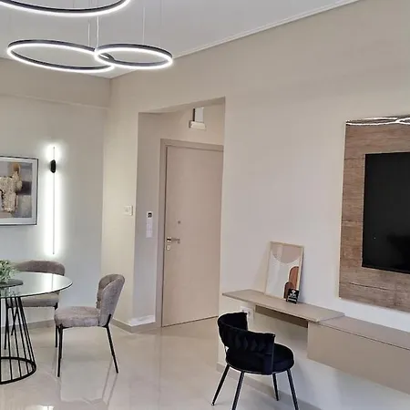 Avye, By Miorah Selections * Kalamáta