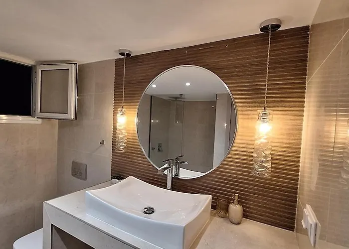 Avye, By Miorah Selections Kalamáta